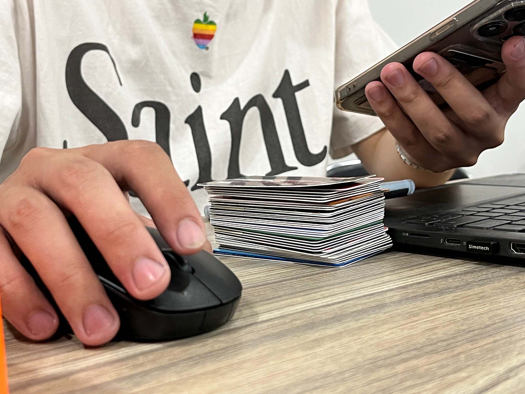 anh-quan-pos-ve-chung-toi-cho-thue-cap-may-pos-2016-1512