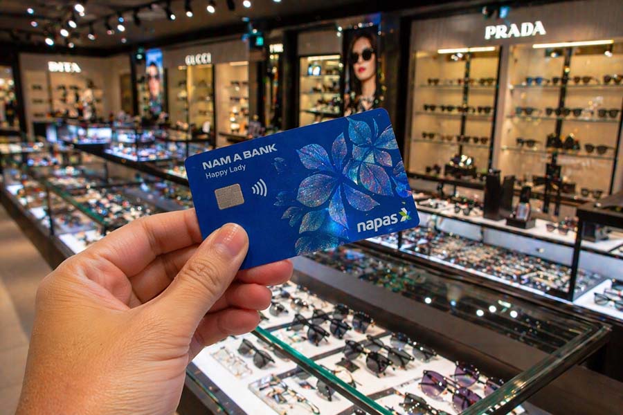 rut-tien-the-tin-dung-tan-binh